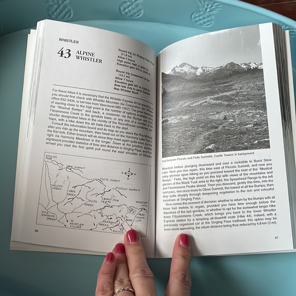 3/25$ 🛒 103 Hikes in BC book - Picture 5 of 7